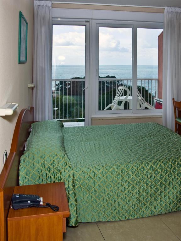 Hotel Cristallo Lerici Oda fotoğraf