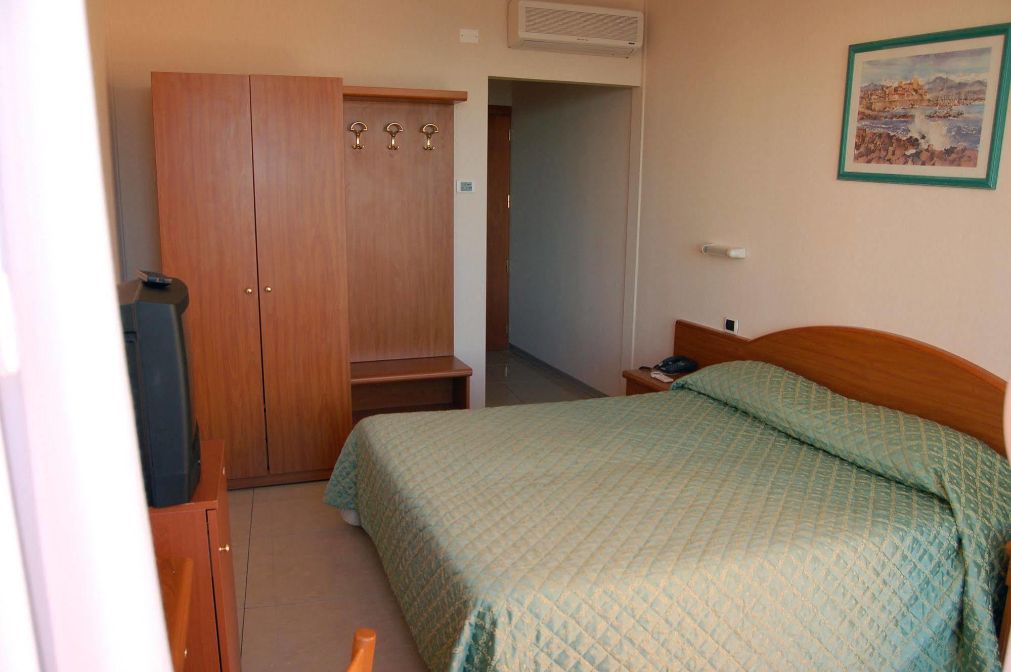 Hotel Cristallo Lerici Dış mekan fotoğraf